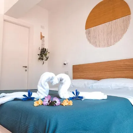 Onda Del Conero Numana